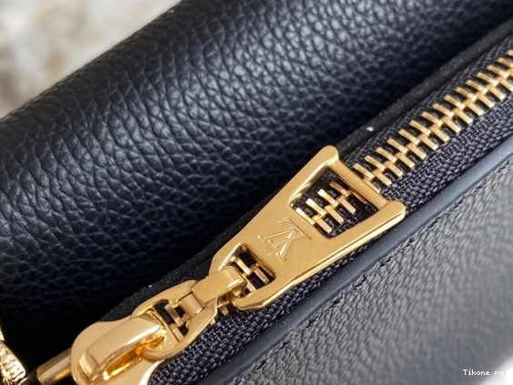 Affordable Vuitton Lockme Louis pouch 0823